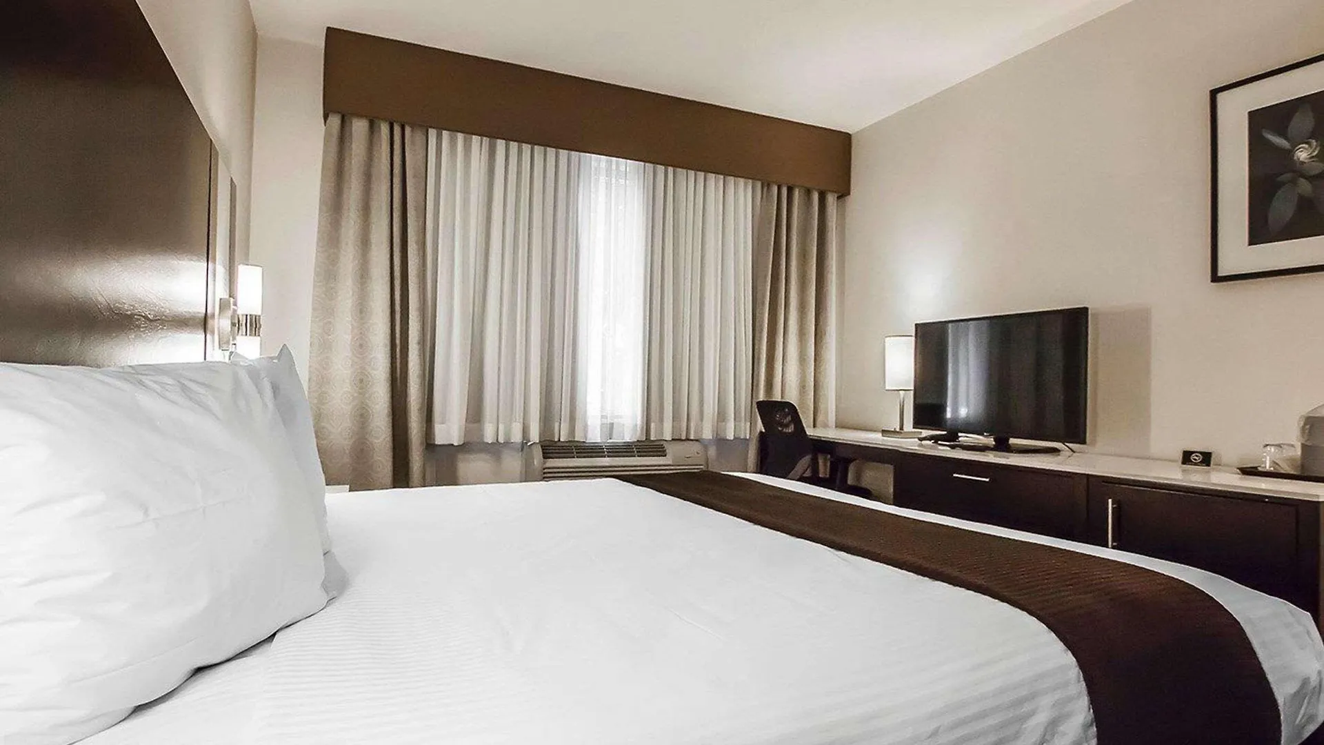 Quality Hotel Airport South Richmond Canada