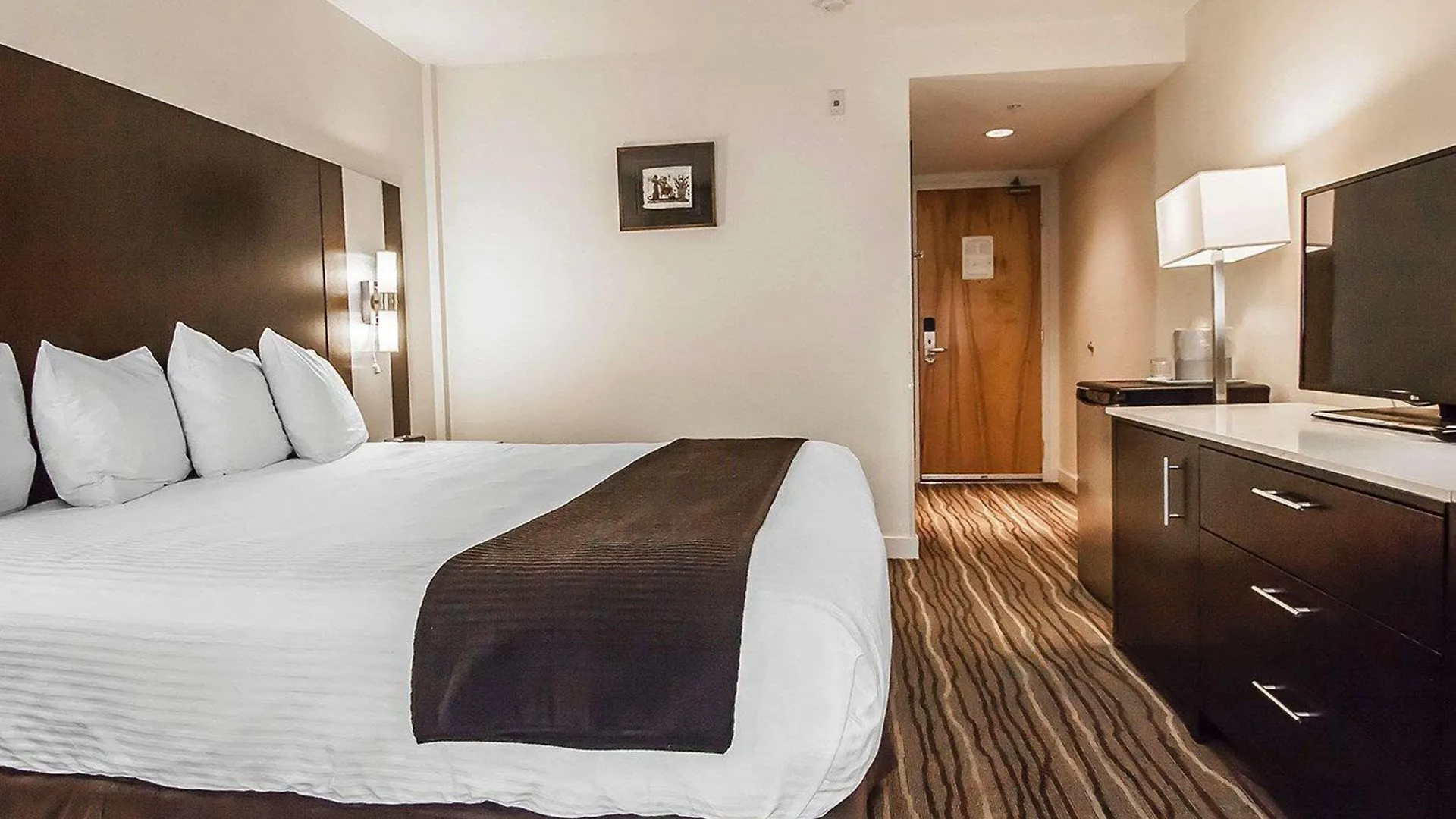 Quality Hotel Airport South Richmond