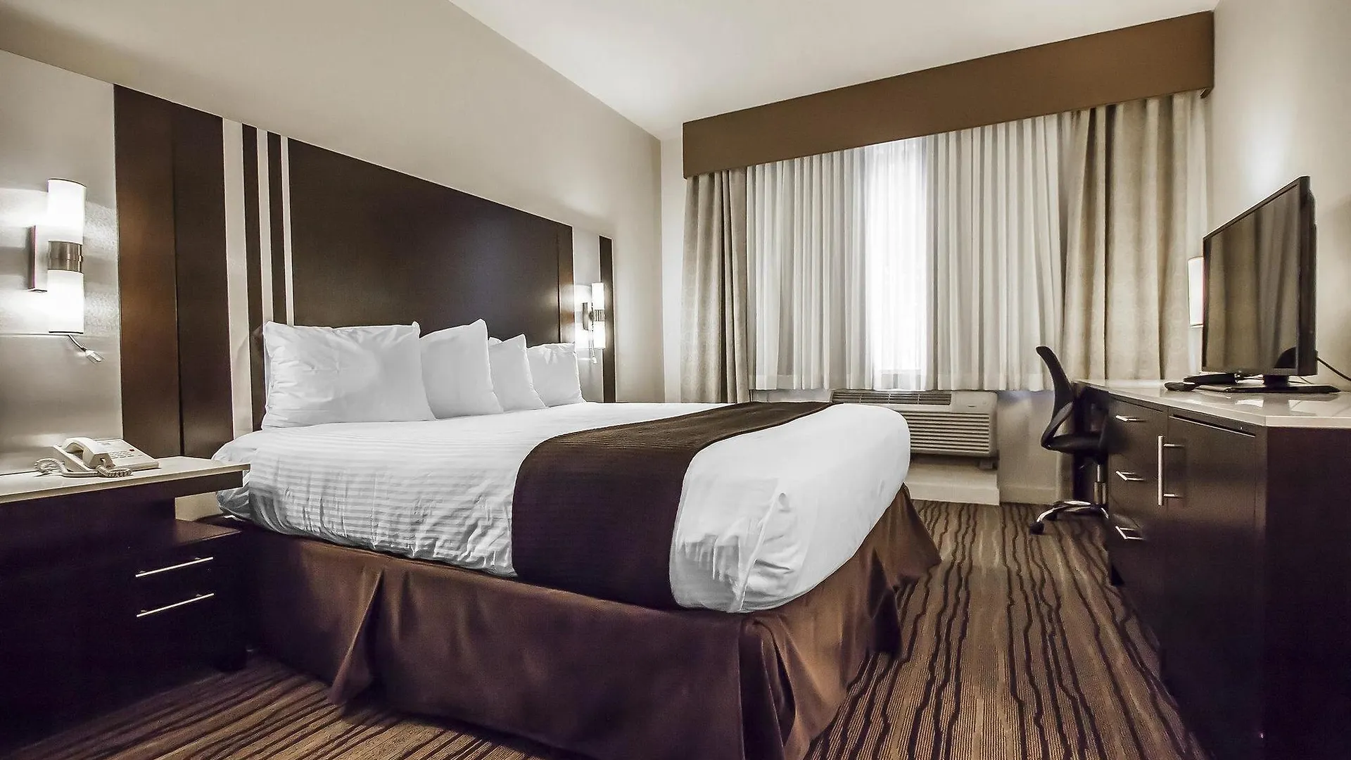 Quality Hotel Airport South Richmond