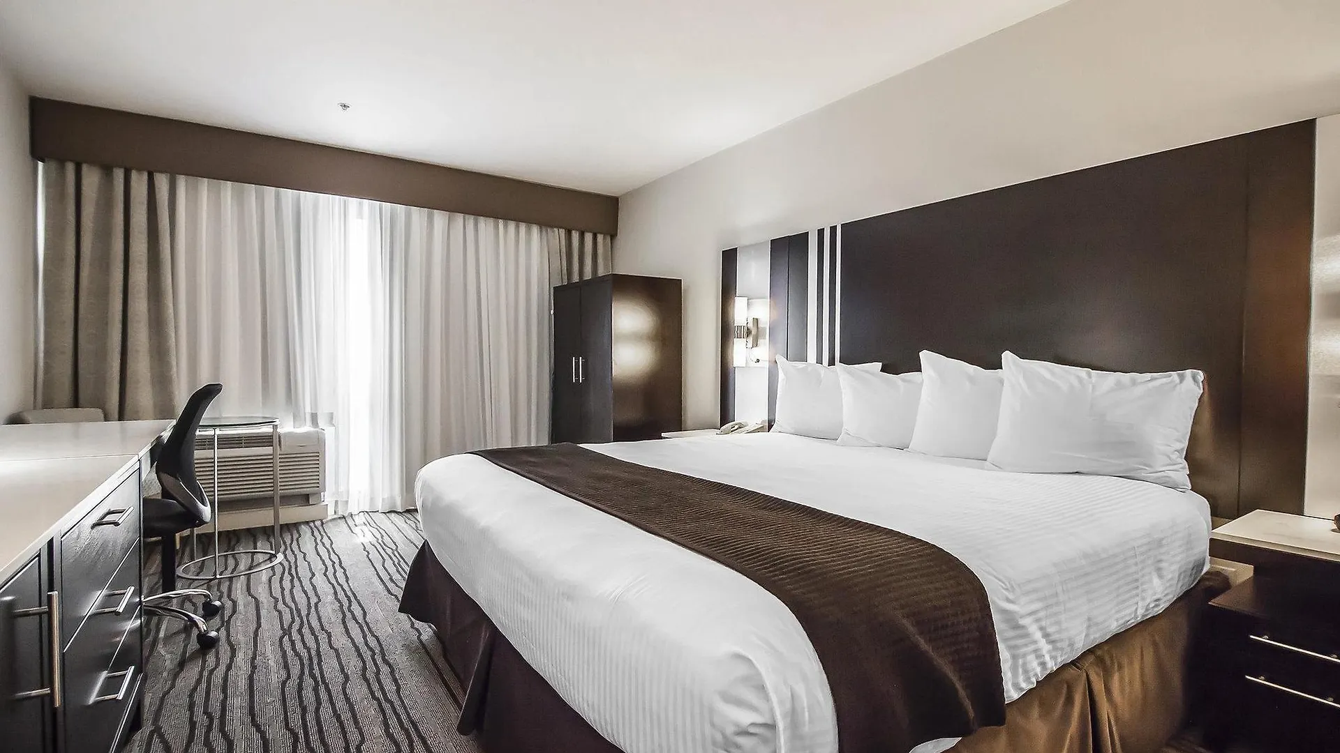 Quality Hotel Airport South Richmond Canada