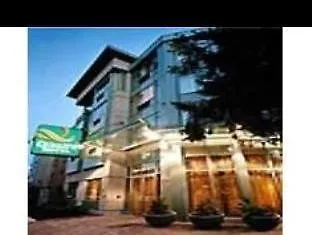 Quality Hotel Airport South Richmond