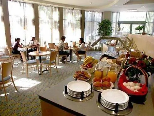 Quality Hotel Airport South Richmond