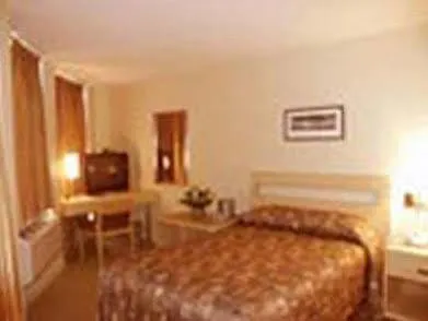 Quality Hotel Airport South Richmond