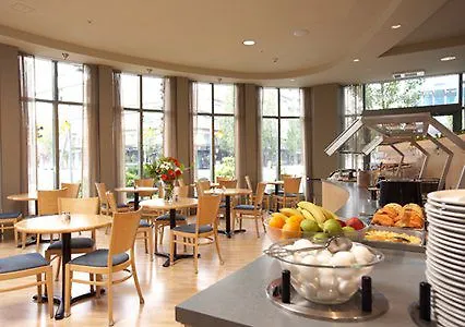 Quality Hotel Airport South Richmond