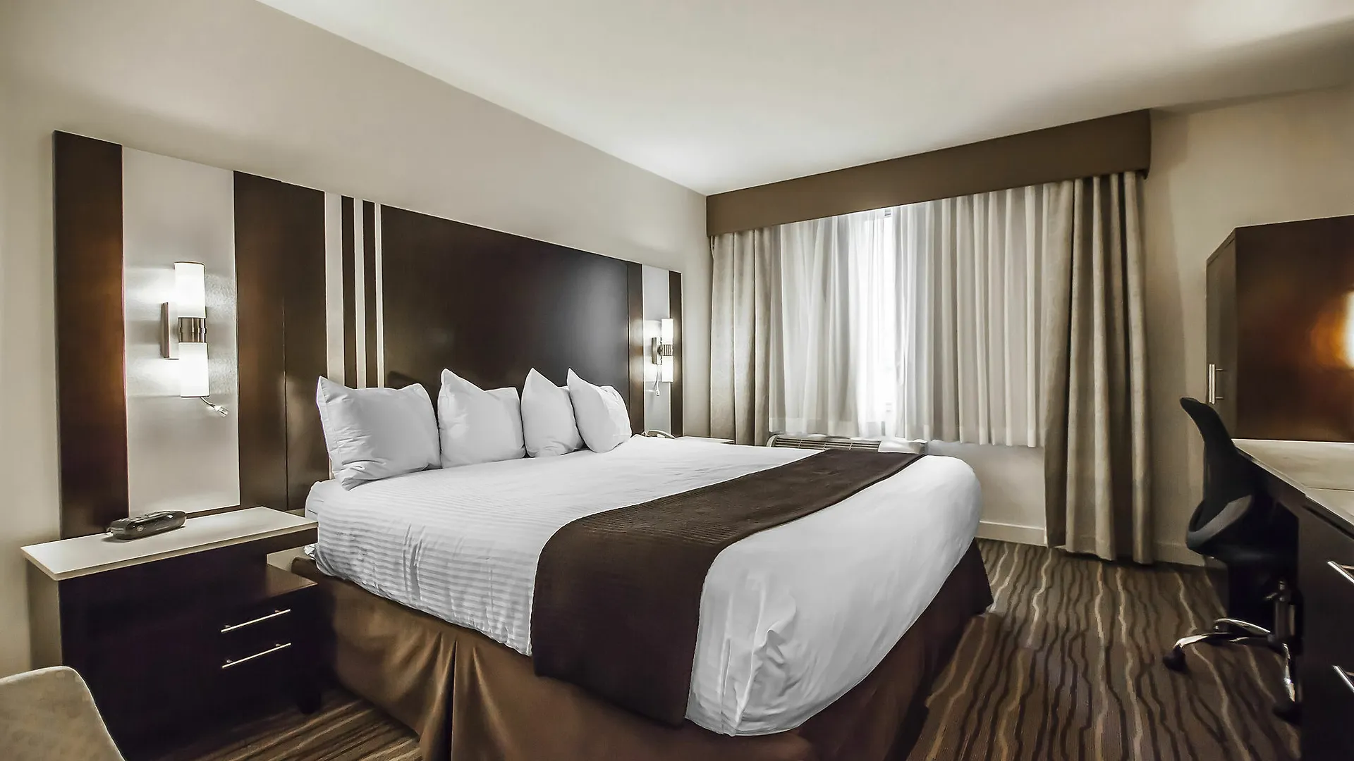 Quality Hotel Airport South Richmond