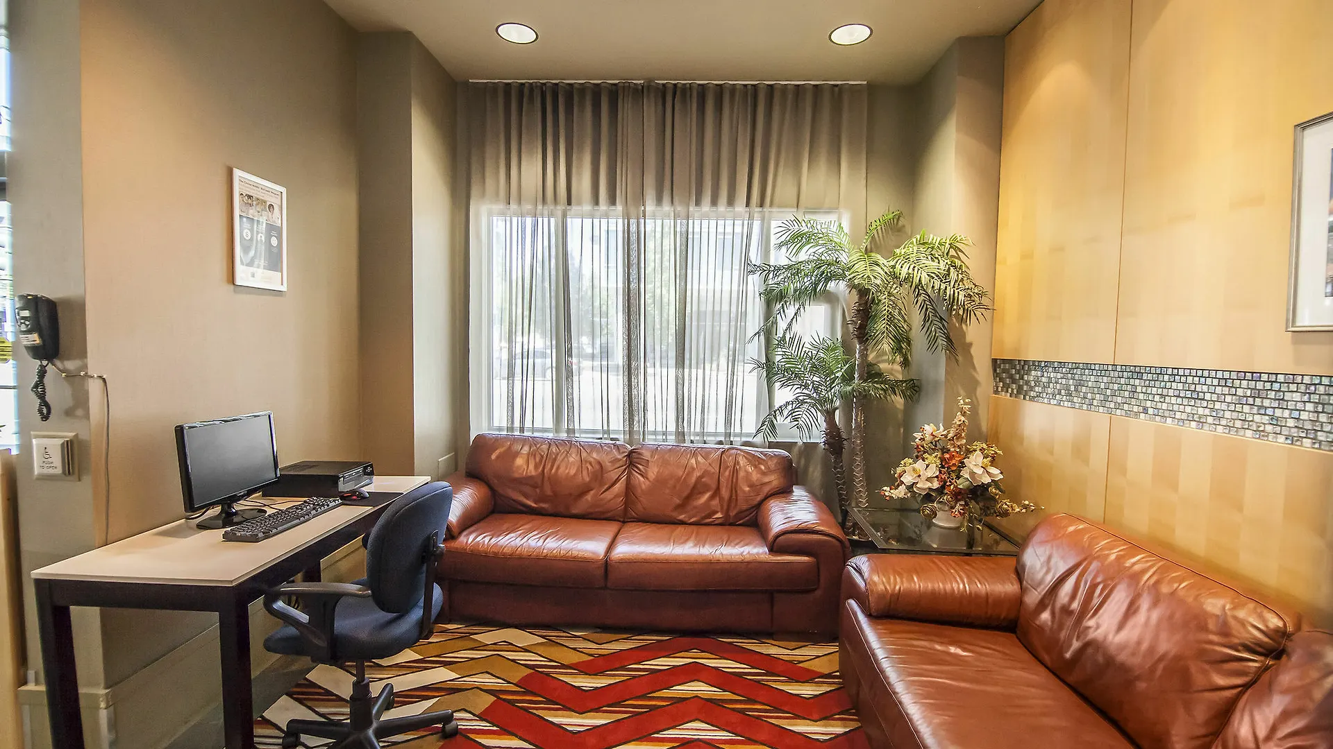 ***  Quality Hotel Airport South Richmond Canada