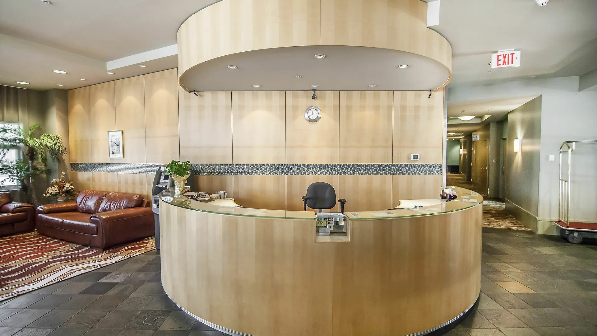 ***  Quality Hotel Airport South Richmond Canada